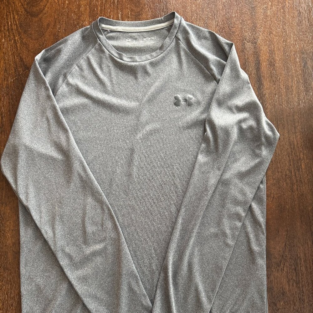 UA Tech Tee Long Sleeve Heat Gear - Under Armour Lt. Grey Size Medium